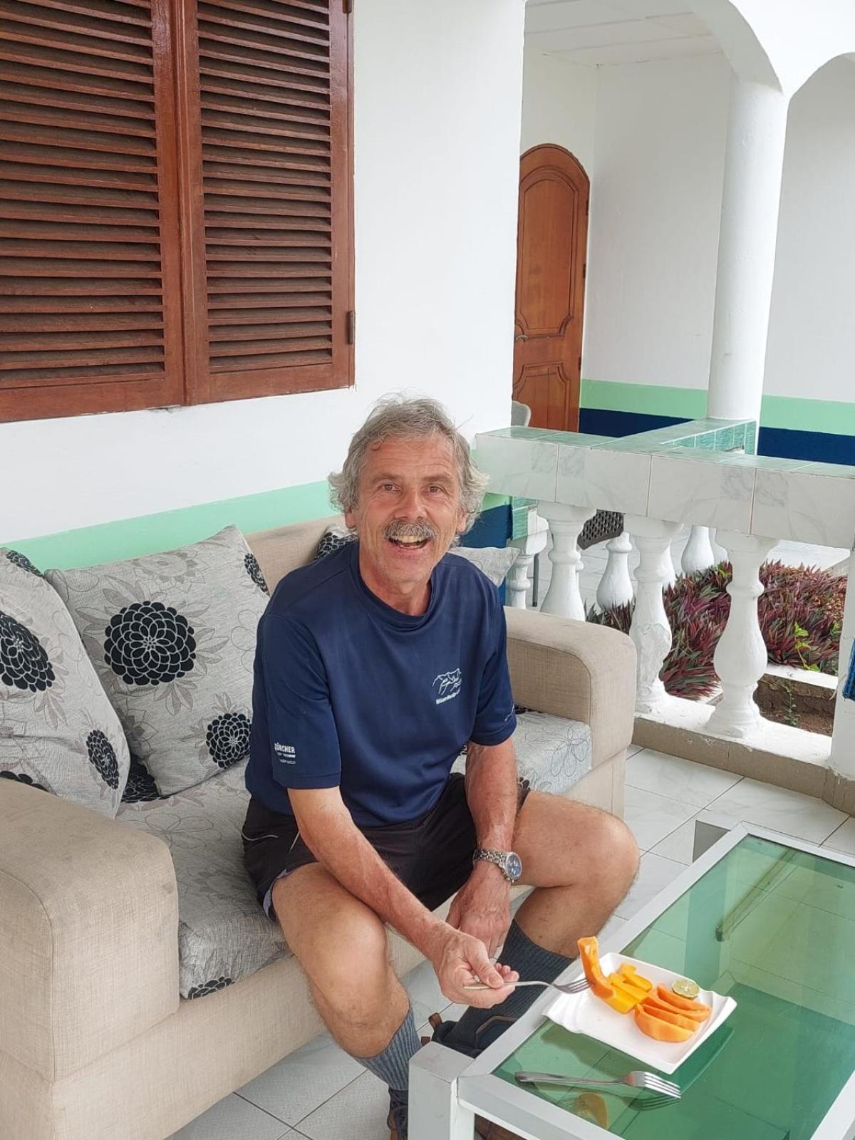 Residence Callens Kribi Esterno foto